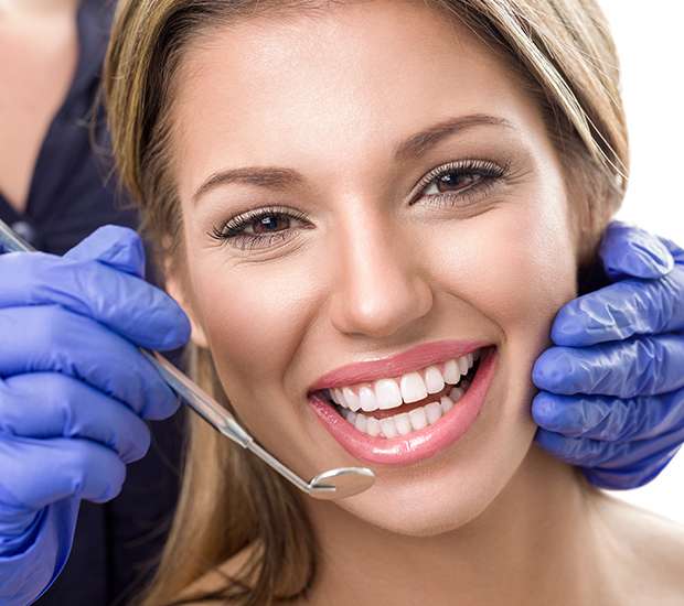 Paris Teeth Whitening at Dentist